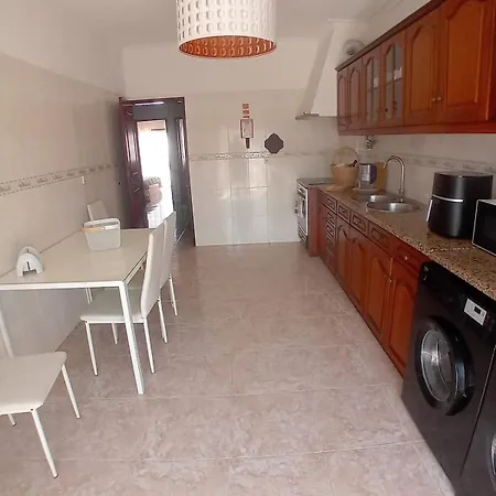 Near Lisbon, Setubal, Self Check-in Appartement